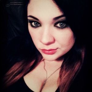 Meet your Posher, Gwendolyn